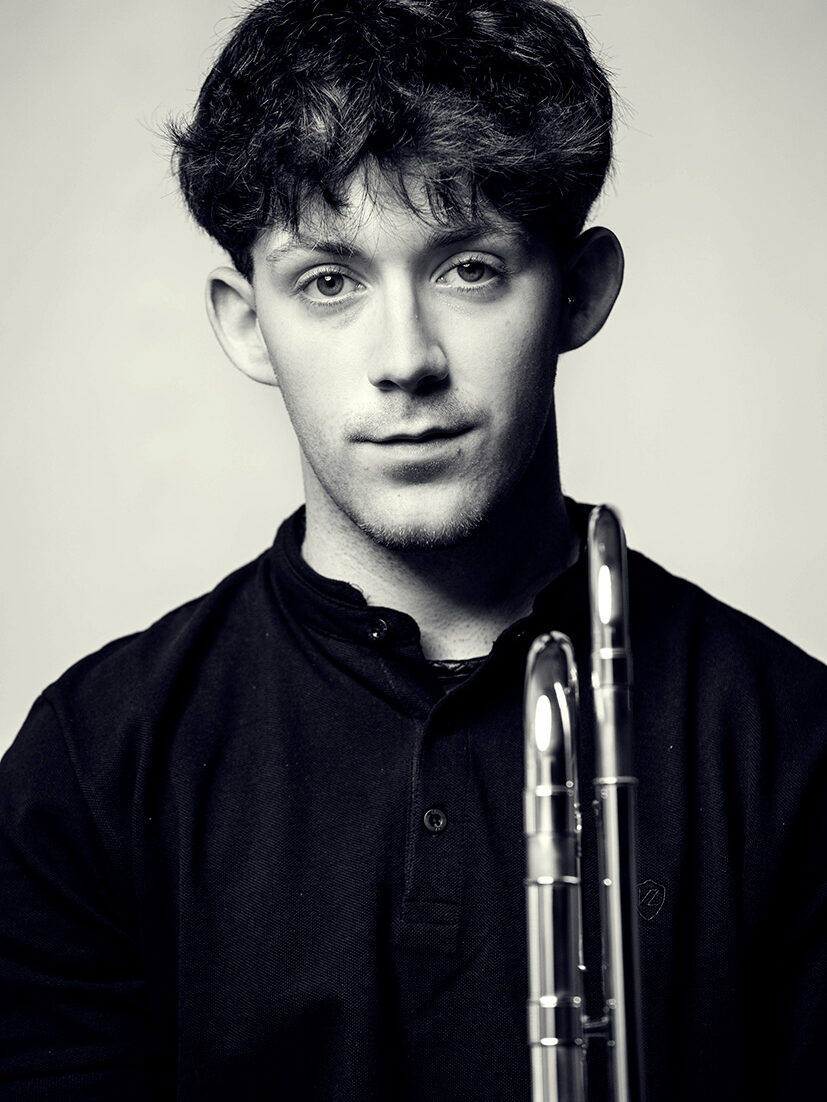 Jorge Flores - Viento Metal