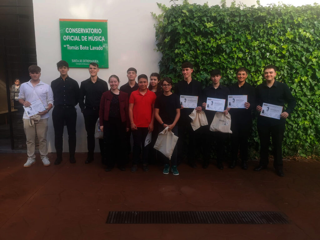 Participantes Viento Metal Percsión Participantes Viento Metal Percsión
